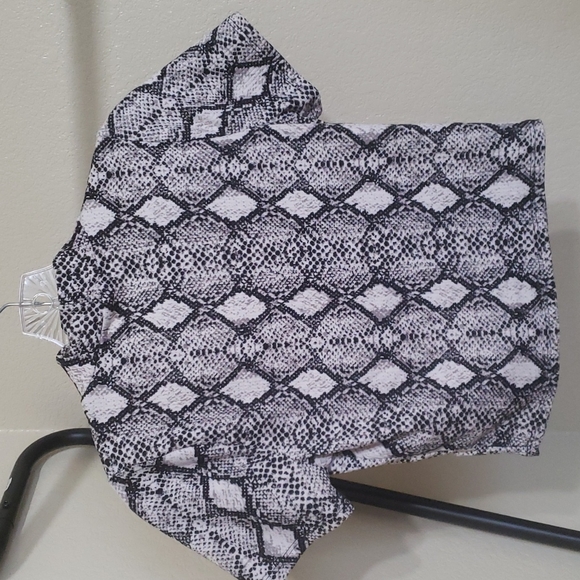 Crop top - Picture 4 of 5